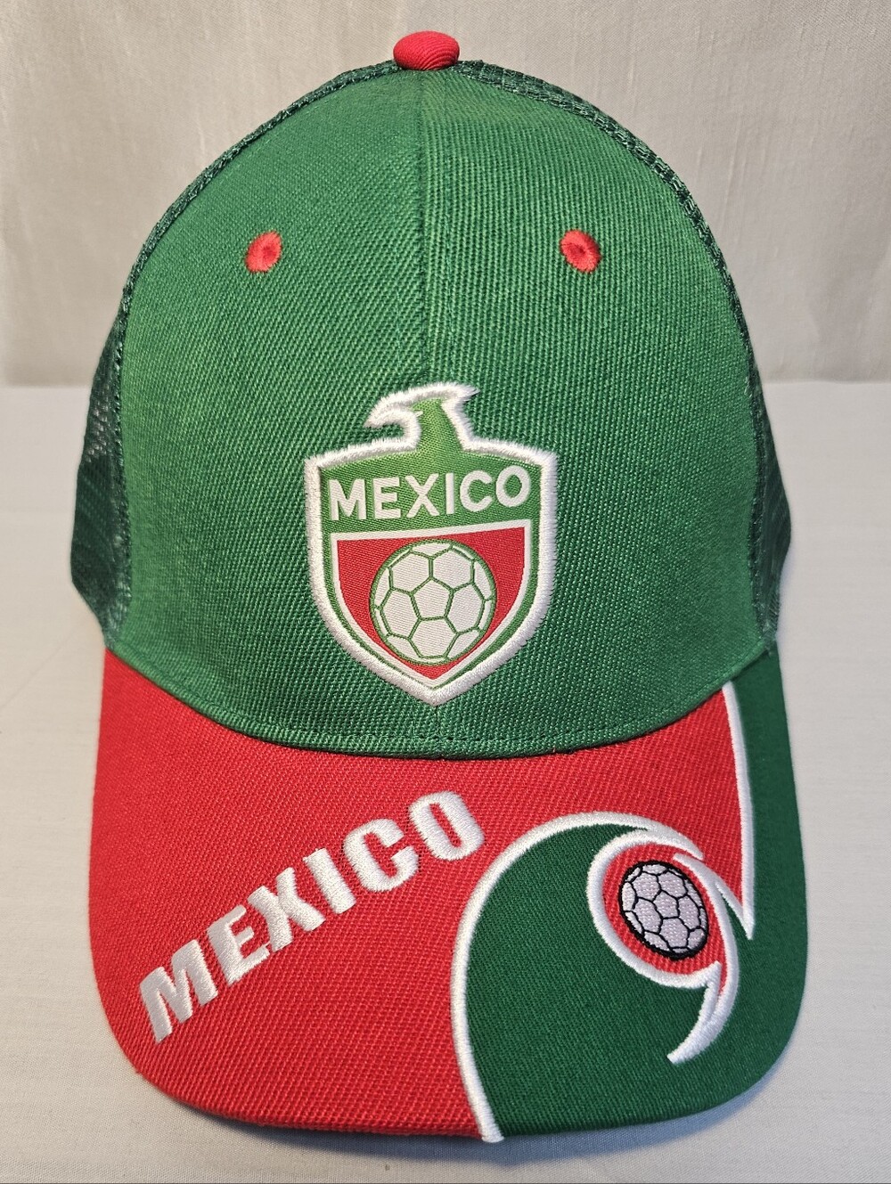 World Wide Apparel Mexico Soccer Snapback Hat-NWT